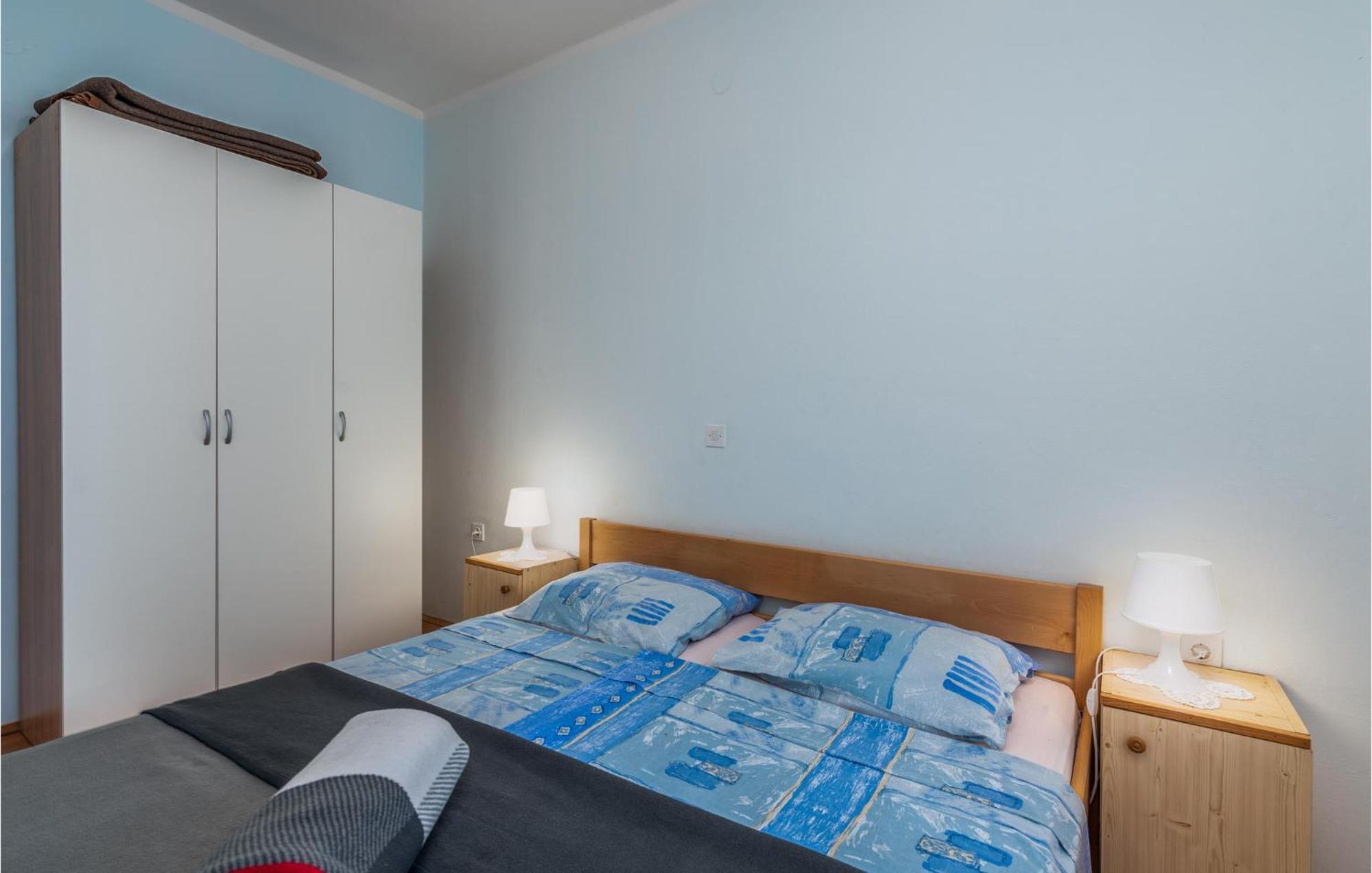 Beautiful Apartment In Pinezici With Wifi Екстериор снимка