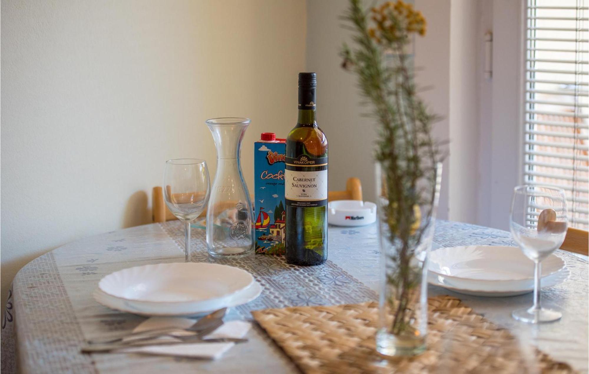 Beautiful Apartment In Pinezici With Wifi Екстериор снимка